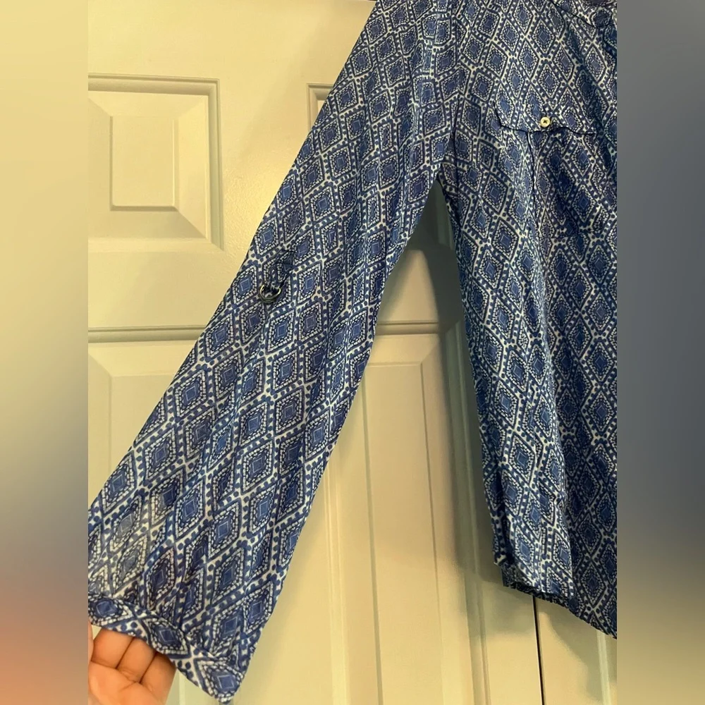 Women’s Holding Horses Indigo Geometric Button Down Shirt - Picture 4 of 5